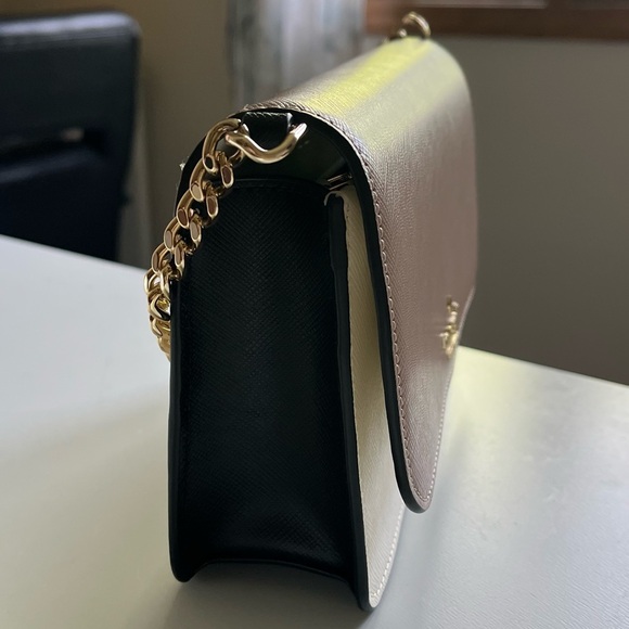 Kate Spade Purse - Picture 4 of 12